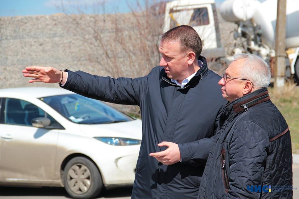 У вирішенні проблем Чорноморська допомагають з Києва