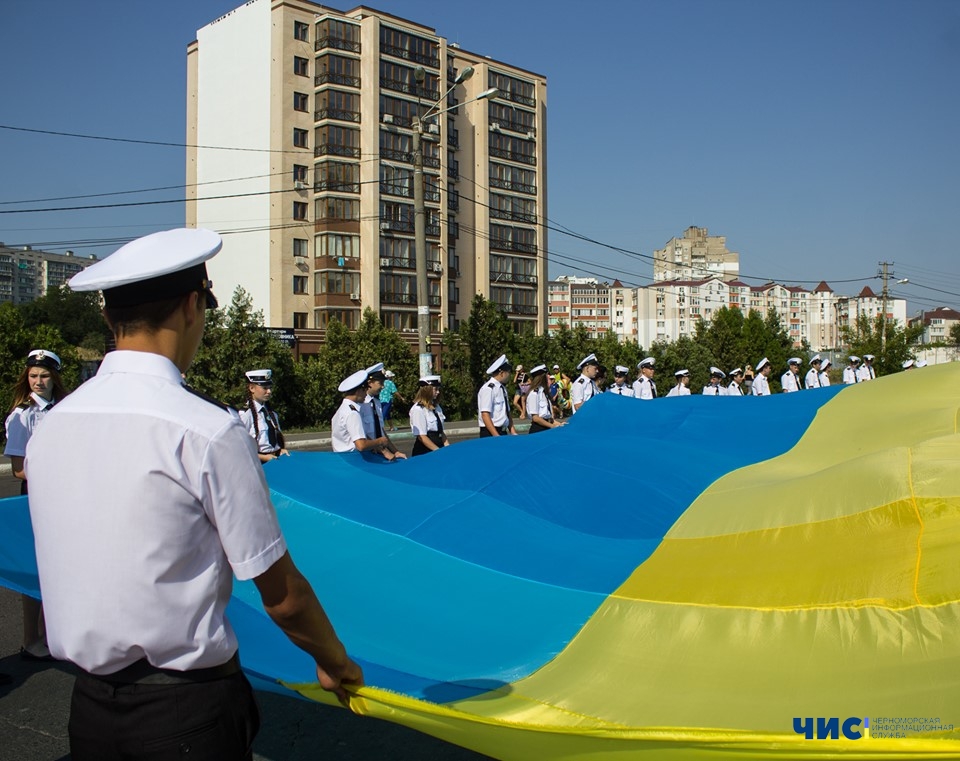 У Чорноморську відбулась урочиста церемонія підняття Державного прапора України