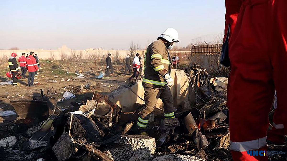 В Иране разбился самолет "МАУ": все пассажиры рейса погибли