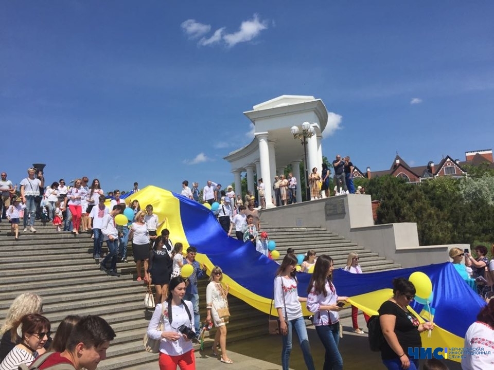 Марш вишиванок у Чорноморську пройде дистанційно, а традиційну ходу перенесуть на День Незалежності