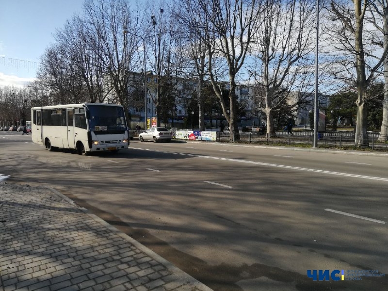 В Черноморске возобновляется работа городского и пригородного транспорта