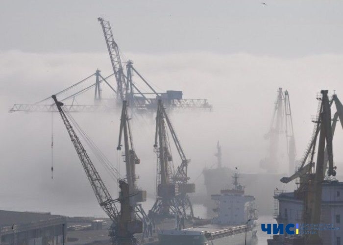 Непогода ограничила деятельность шести портов, в том числе и в Черноморске