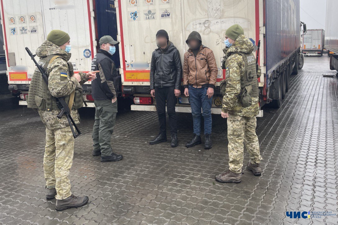 В порту «Черноморск» вновь задержали нелегалов