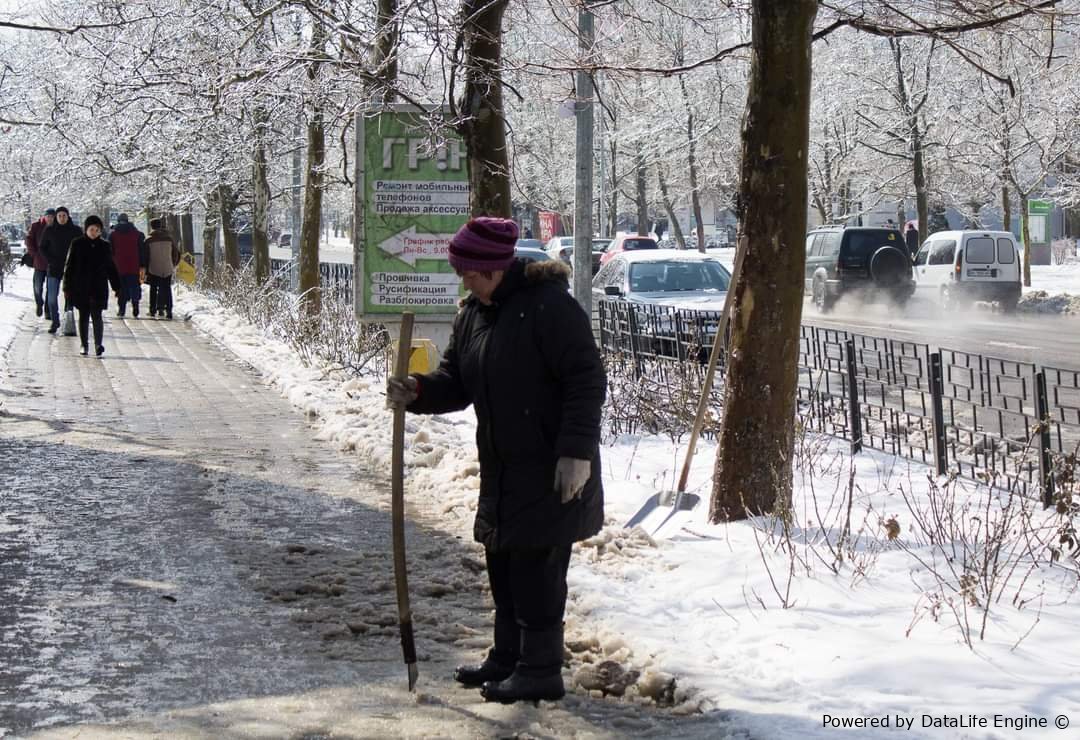 У Чорноморську на вихідних очікується сніг, ожеледиця та сильний вітер