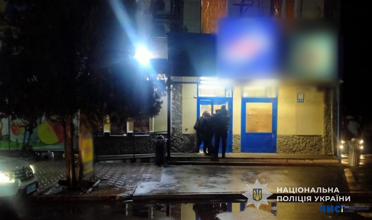 На трасі на Одещині далекобійник проломив колезі череп