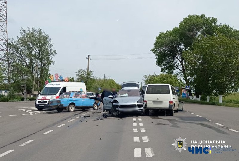 В Одеському районі зіткнулися три автівки: загинув 84-річний чоловік