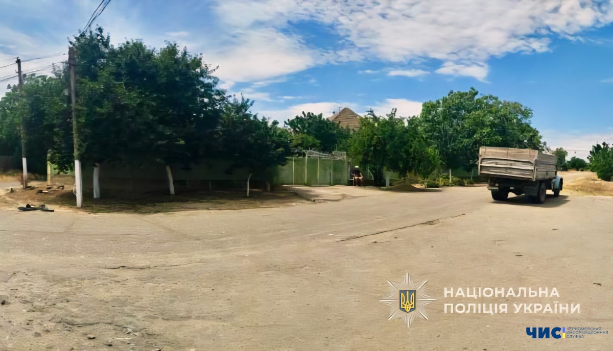 На Одещині 8-річний хлопчик на велосипеді врізався у вантажівку