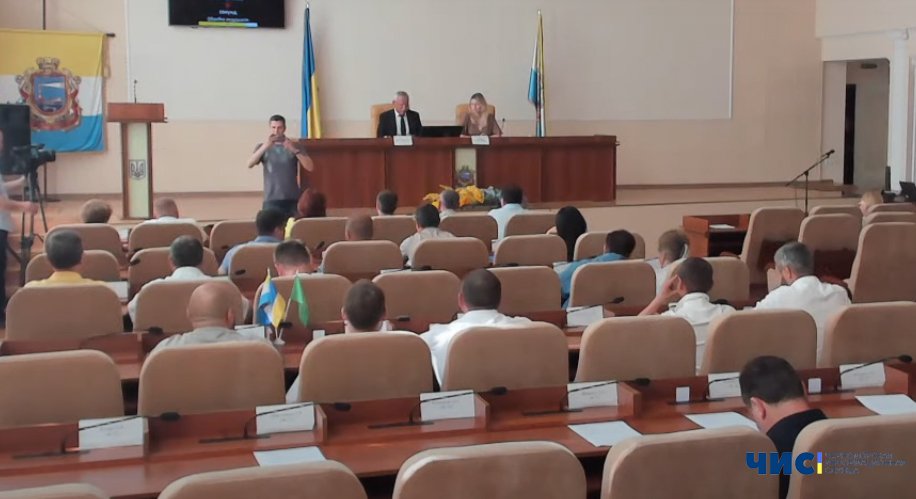 Виділення коштів на потреби Сил оборони та звернення до Верховної Ради щодо організації освітнього процесу: підсумки позачергового засідання сесії Чорноморської міської ради