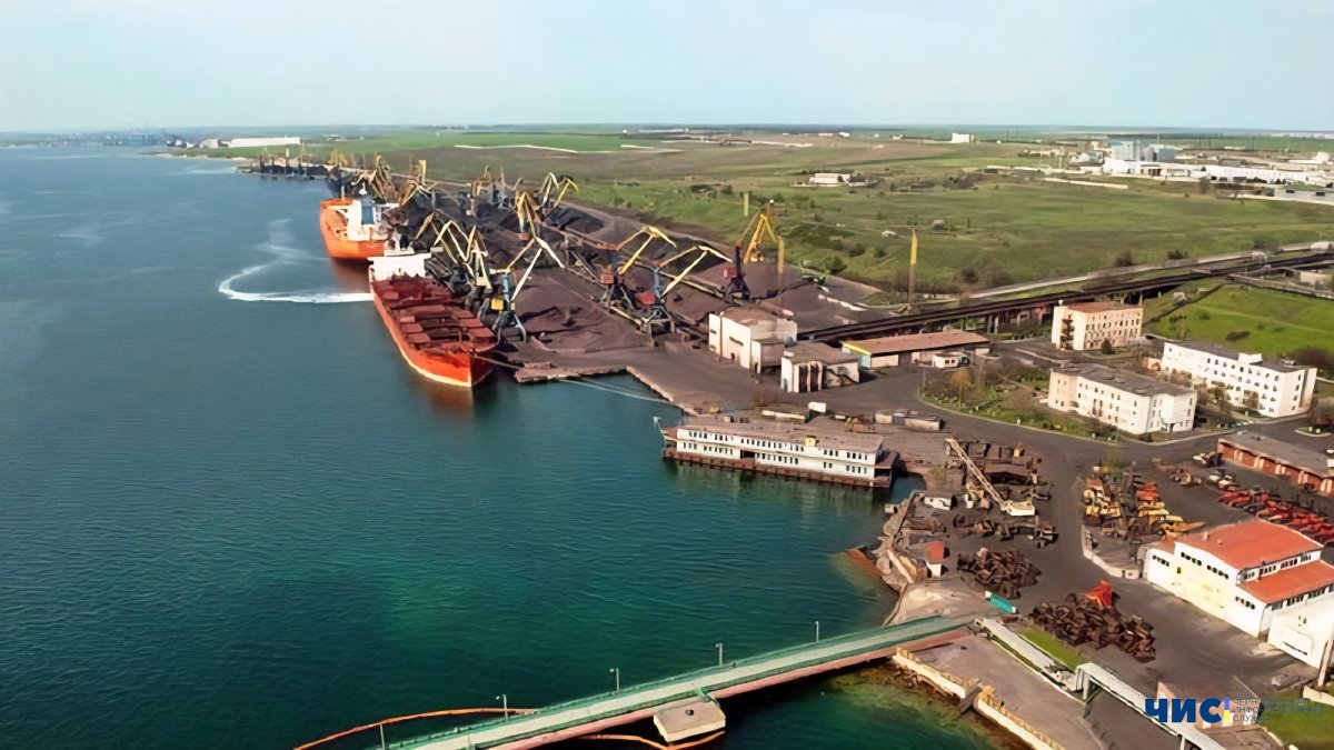 У порту "Чорноморськ" почались торги з ремонту причалів на 50 млн грн