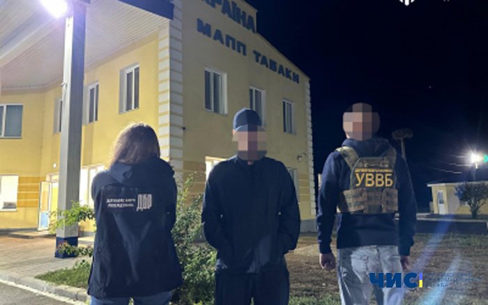 Жителька Одещини з інвалідністю виходила заміж за військовослужбовців, які хотіли за кордон
