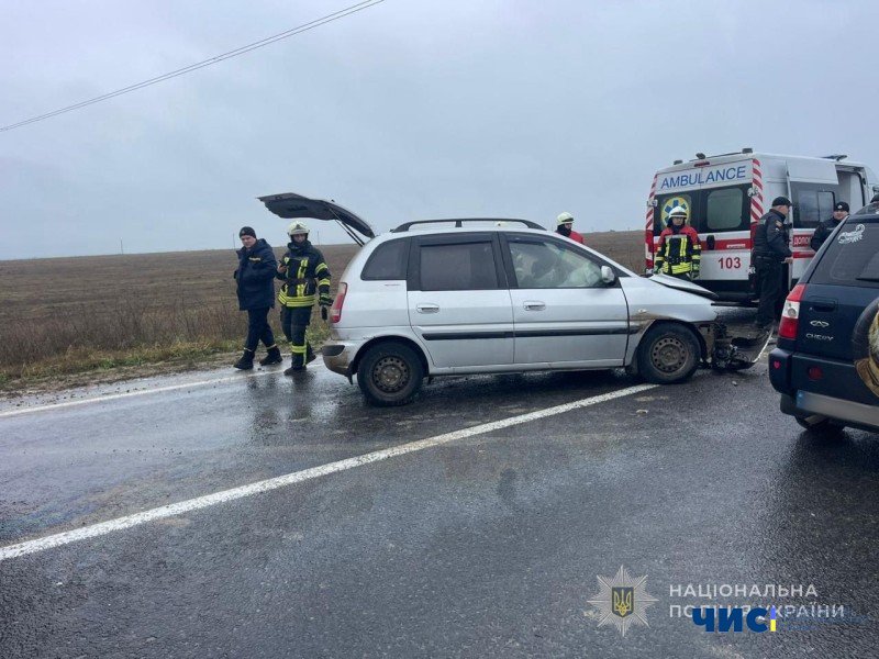 Смертельна аварія в Одеському районі: одна людина загинула, четверо постраждалих