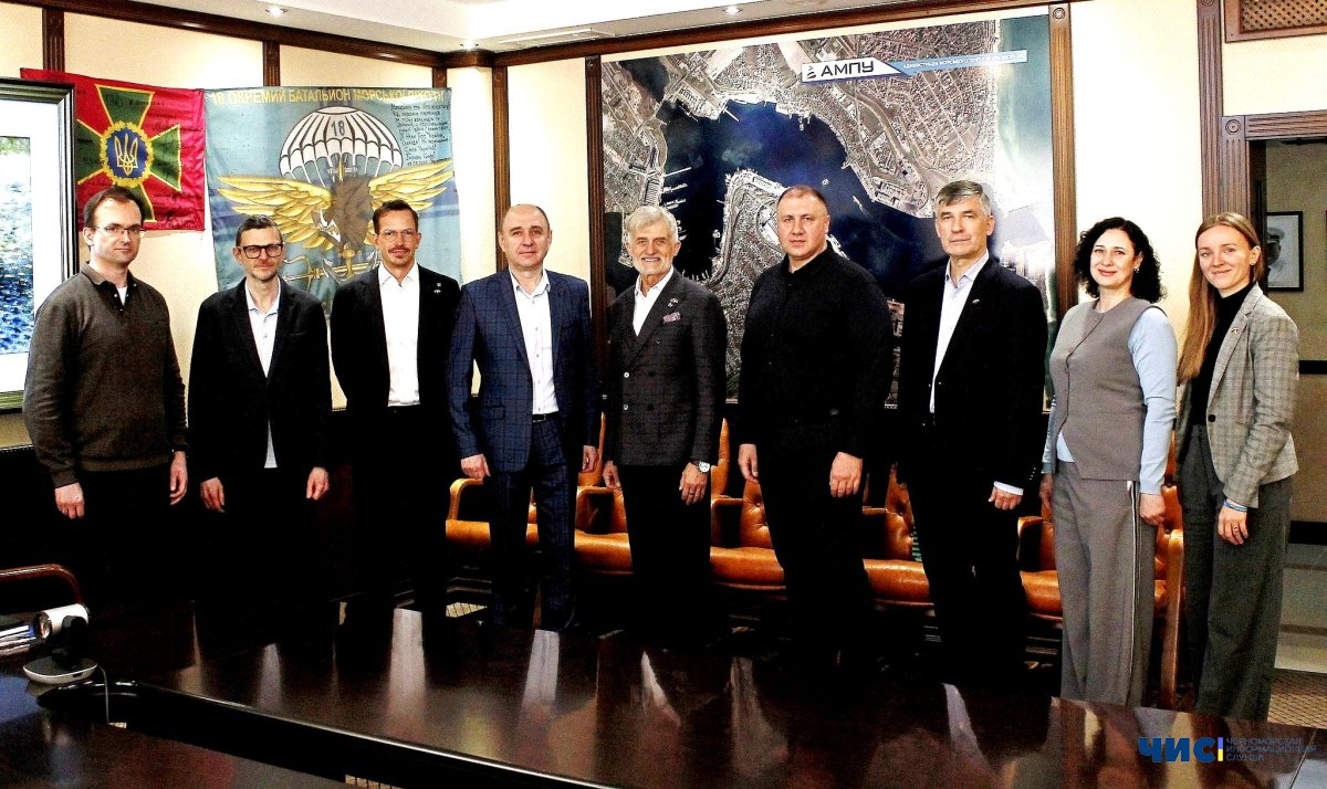 Порт «Чорноморськ» з робочим візитом відвідали колеги з Литви: обговорили відновлення та інвестиції