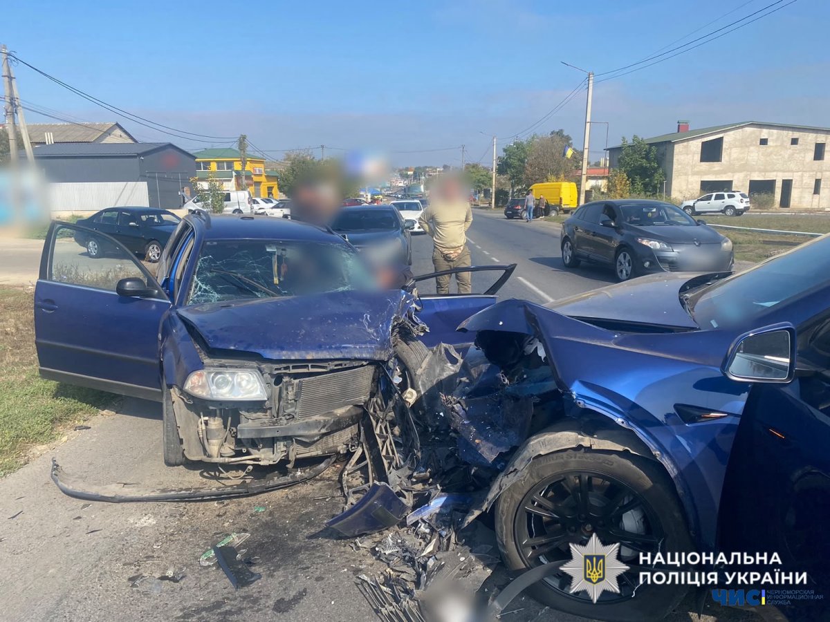 У суботу у Великодолинському сталась аварія: обоє водіїв опинилися в лікарні
