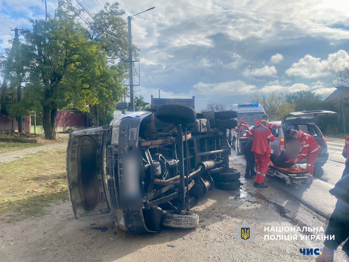 У Великодолинському сталась аварія: постраждали 3 людей, серед них дитина